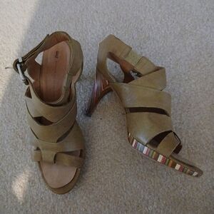 Schuler & Sons Anthropologie Leather Heels Ankle Strap Sandals Size 7.5